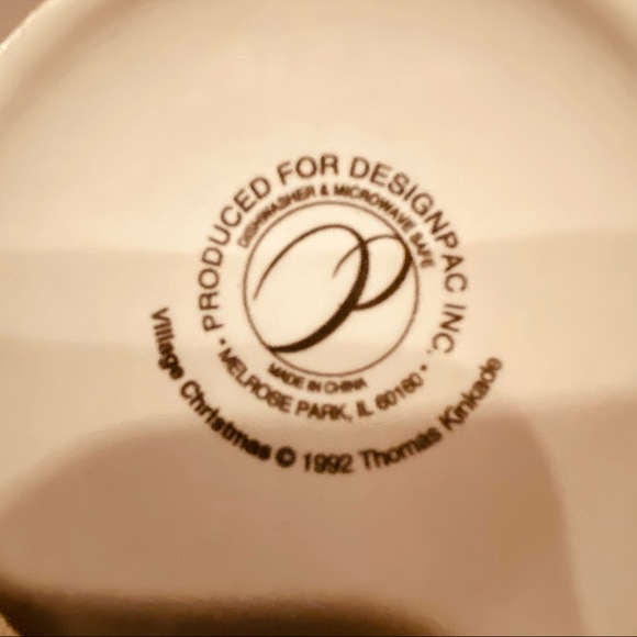 THOMAS KINKADE Lot of 4 Christmas Coffee Mugs EUC 1992-2003 - Picture 4 of 16